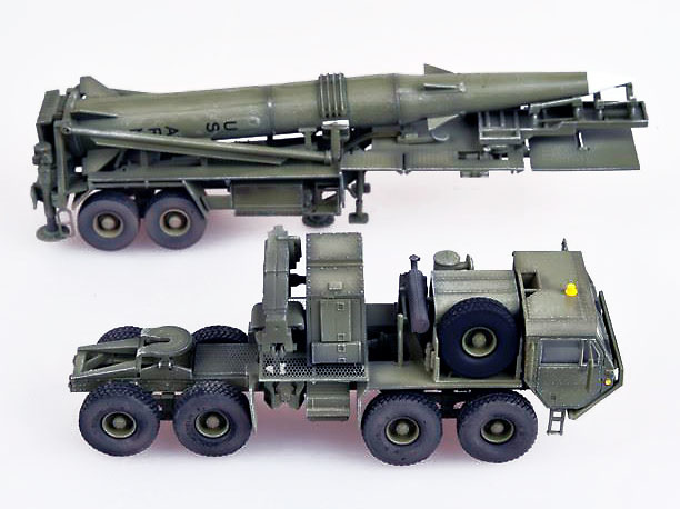 Truck M983 Hemtt tractor with Missile Pershing II, U.S. Army, 1:72